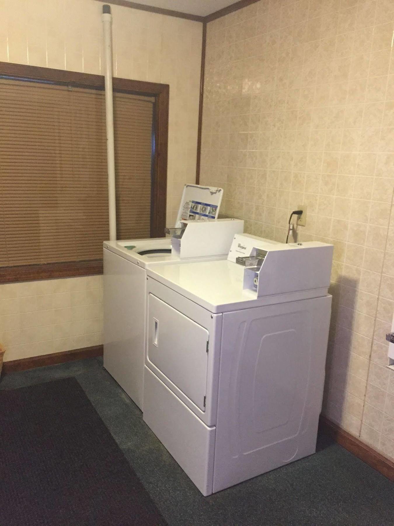 Carlin Villa Motel Carlinville Esterno foto