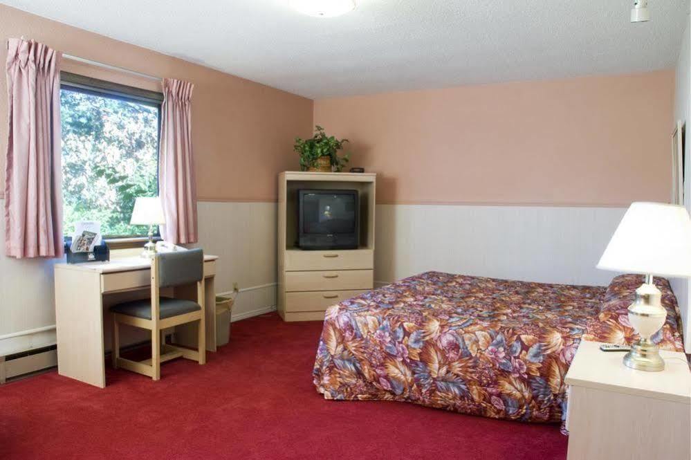 Carlin Villa Motel Carlinville Esterno foto